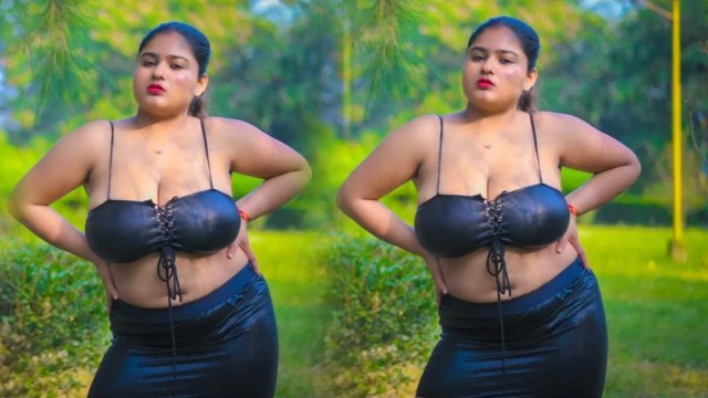 Megha Das Nude Teases with Big Boobs Pressing and Exposing her Cleavage