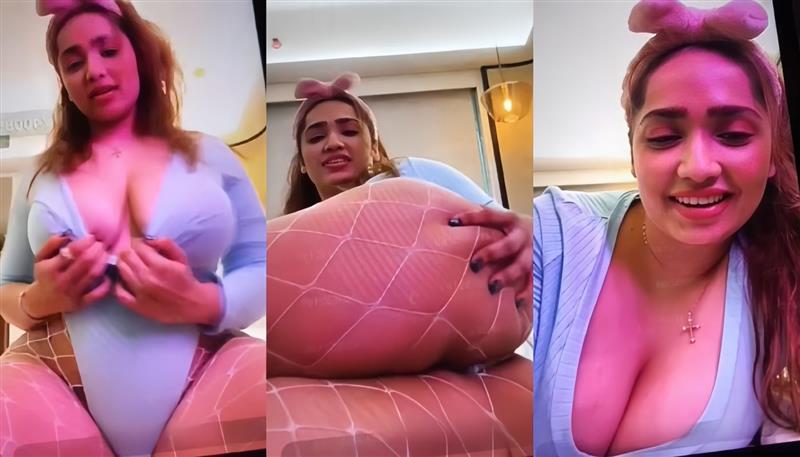 Aditi Mistry Nude in Blue Top Live in Hd Part 3